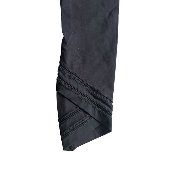 LULULEMON Black Cropped Panel Leggings Size 6 - Picture 6 of 8